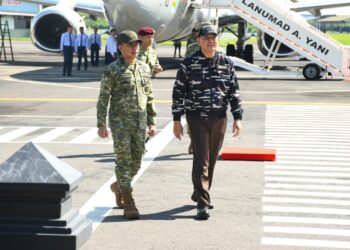 Pangdam IV/Diponegoro Dampingi Menhan dan Panglima TNI Tinjau Latihan Operasi Laut Gabungan 2026